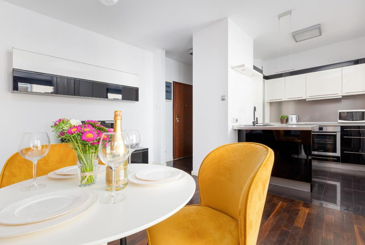 Residence on Wspólna Str. Apartment Warsaw by Renters Exterior foto